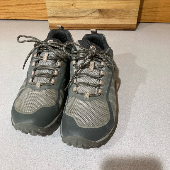 Women’s Merrell  sirens edge, size 8.5. - Picture 5 of 7